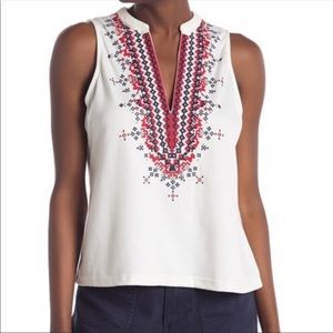 Melloday Embroidered Sleeveless Top